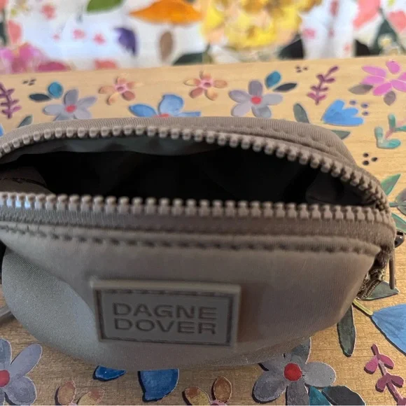 Dagne Dover Hunter Key Chain - Picture 11 of 12